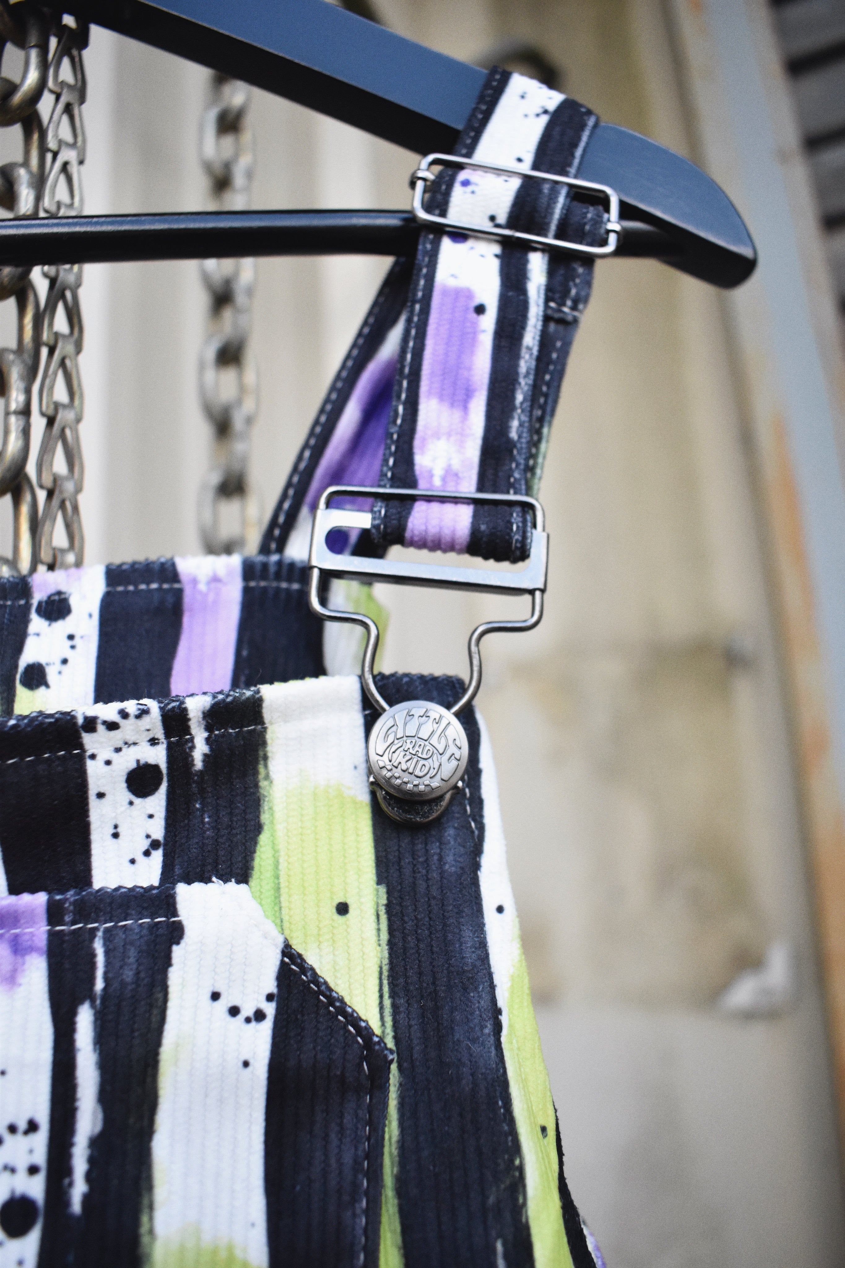 Mono de poción de bruja