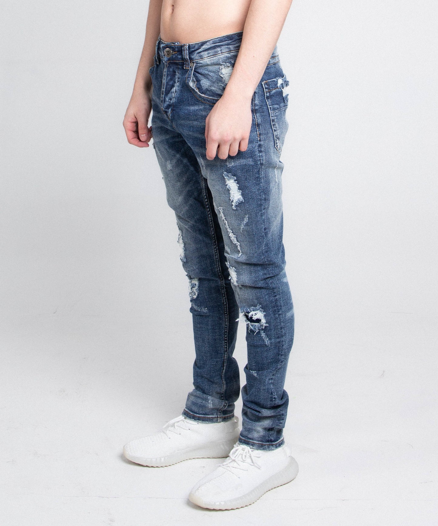 CASUAL DISTRESSED SKINNY JEANS