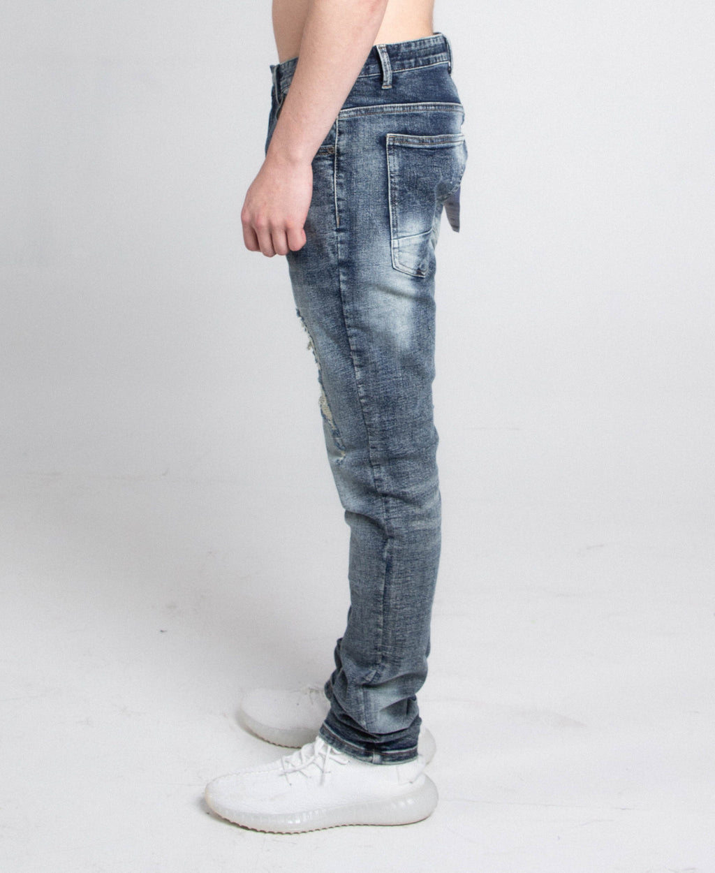 A401 DARK FADED DISTRESSED SKINNY JEANS
