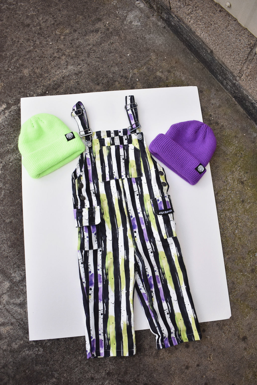 Mono de poción de bruja