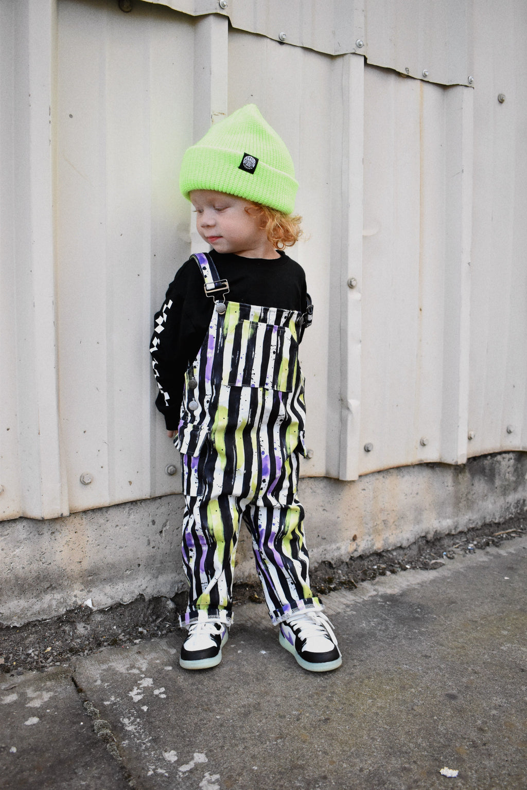 Mono de poción de bruja