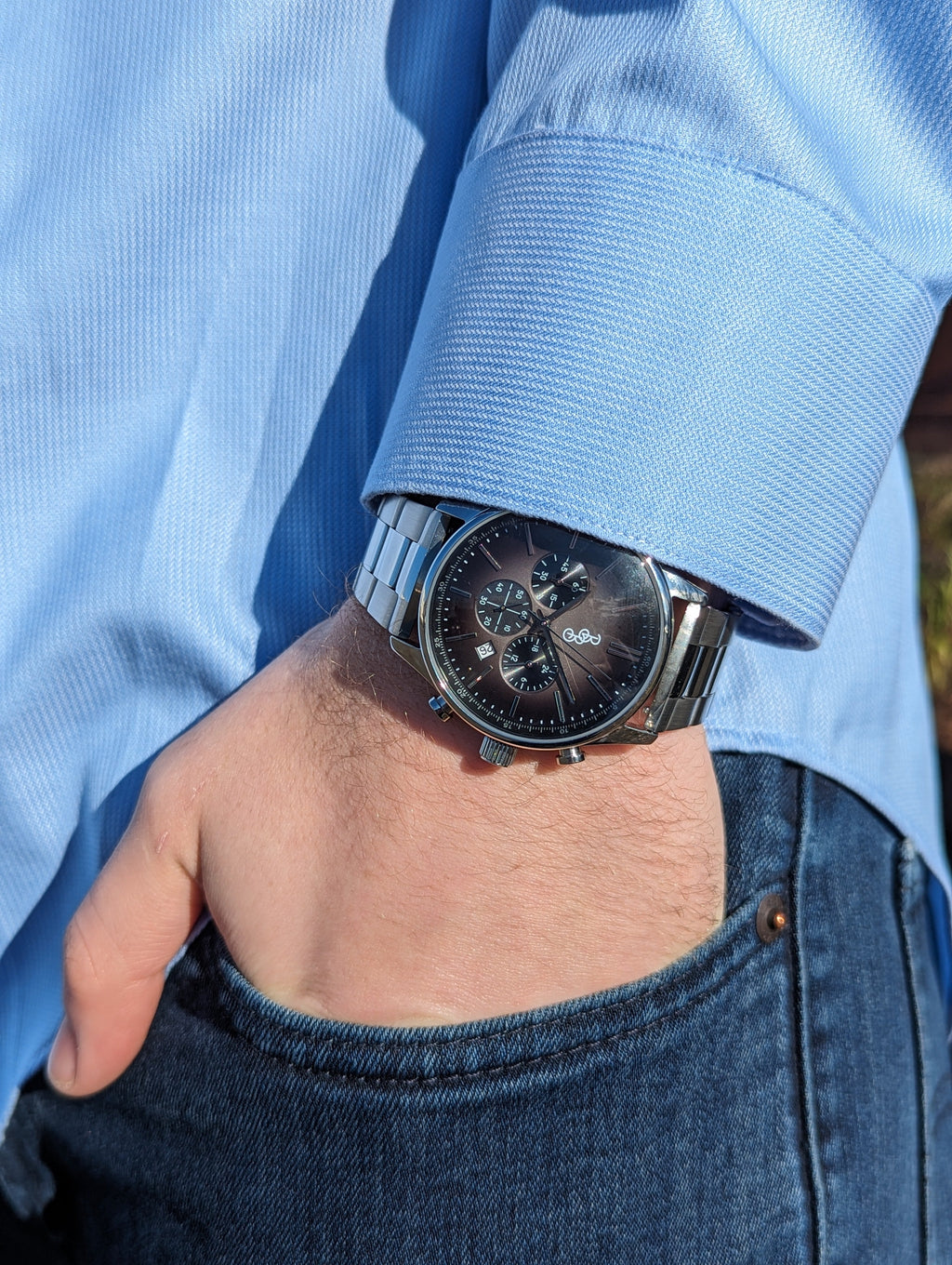 Cronógrafo retro gris