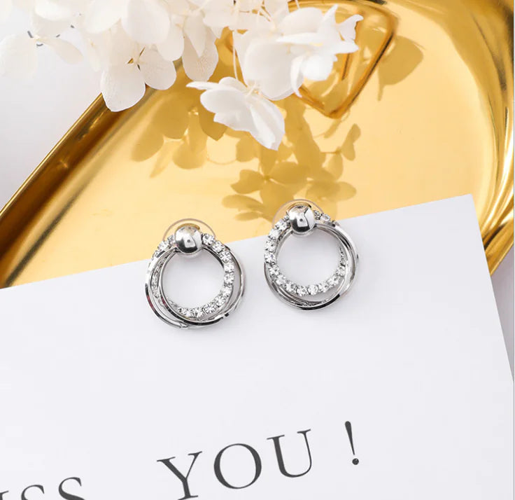 Circle Sparkling Diamond Earrings and Necklace Set