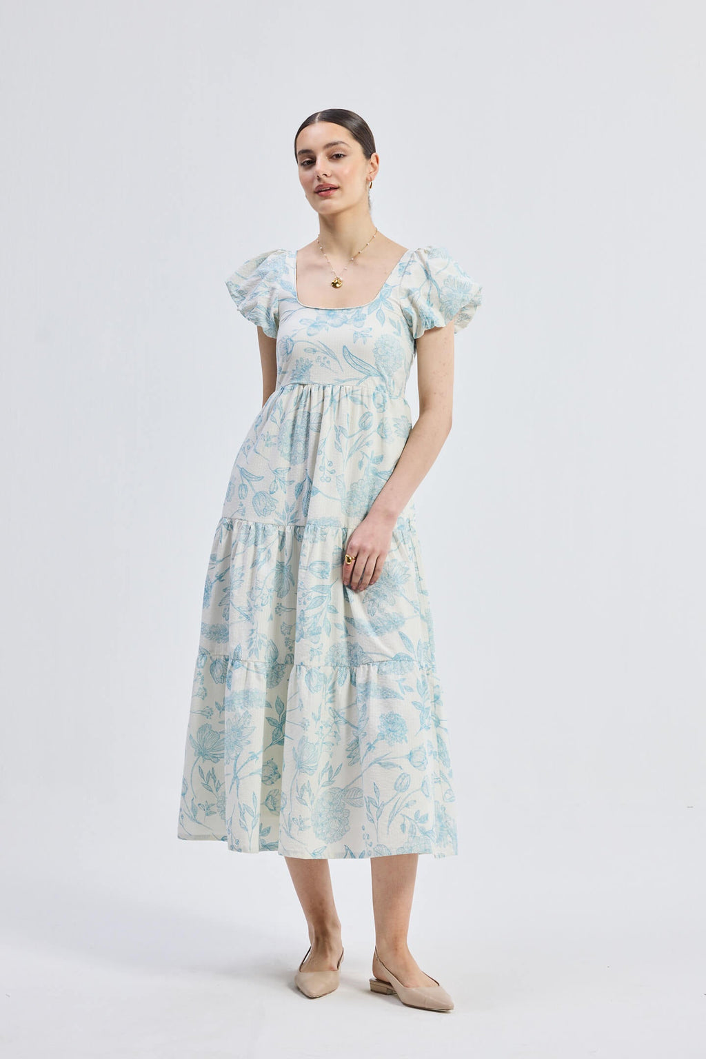 Robe maxi à manches bouffantes et volants à imprimé floral bleu