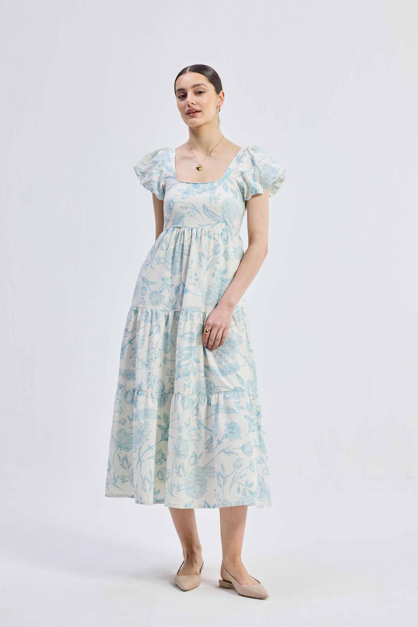 Robe maxi à manches bouffantes et volants à imprimé floral bleu