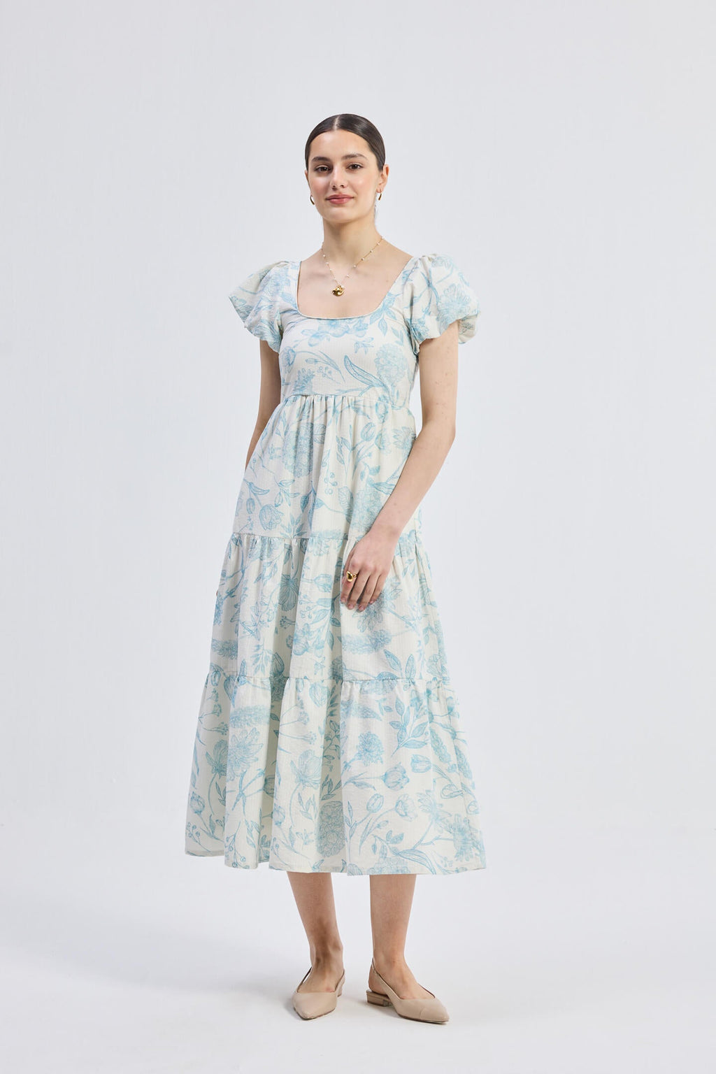 Robe maxi à manches bouffantes et volants à imprimé floral bleu