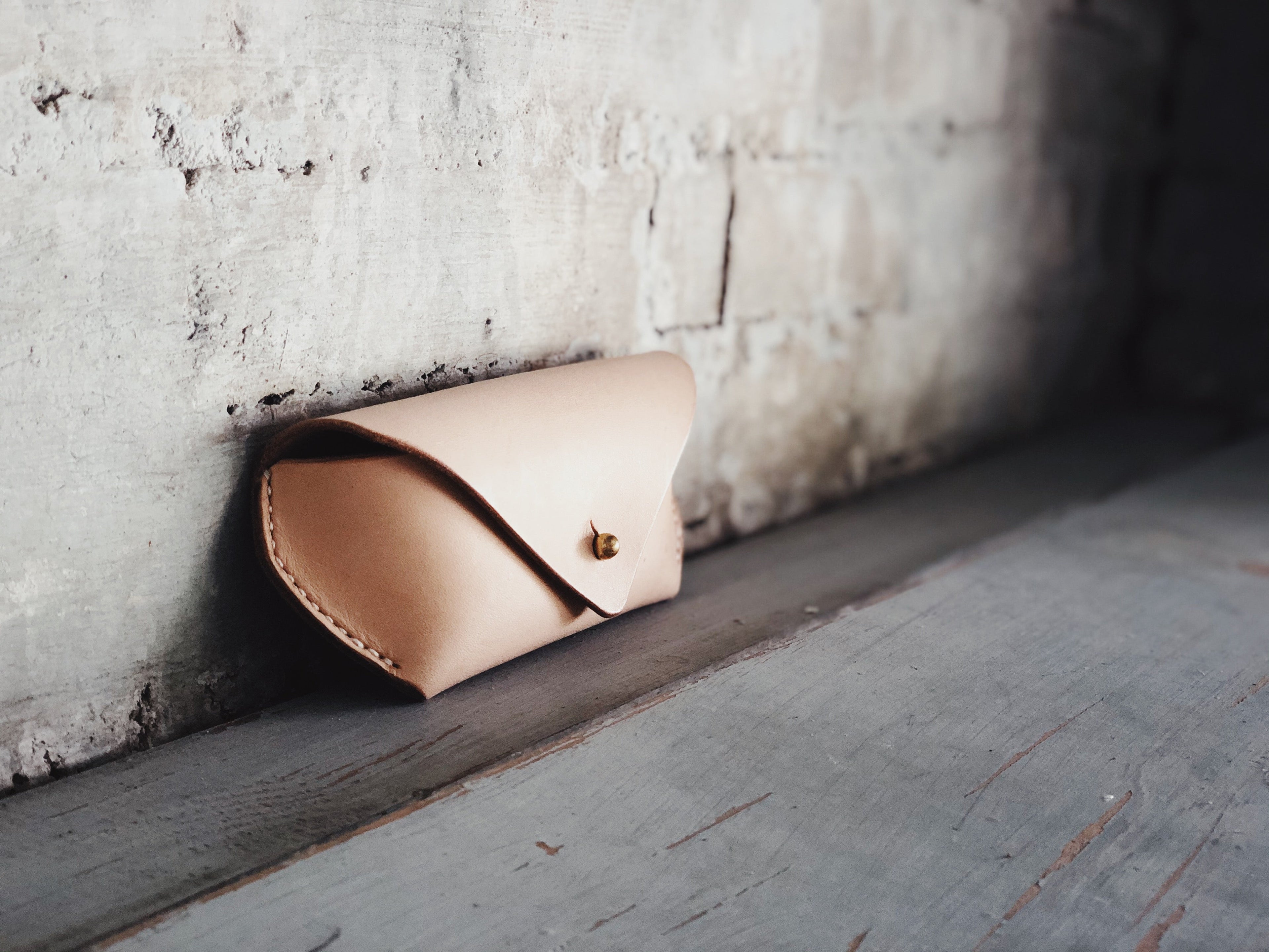 Estuche clásico para gafas de sol