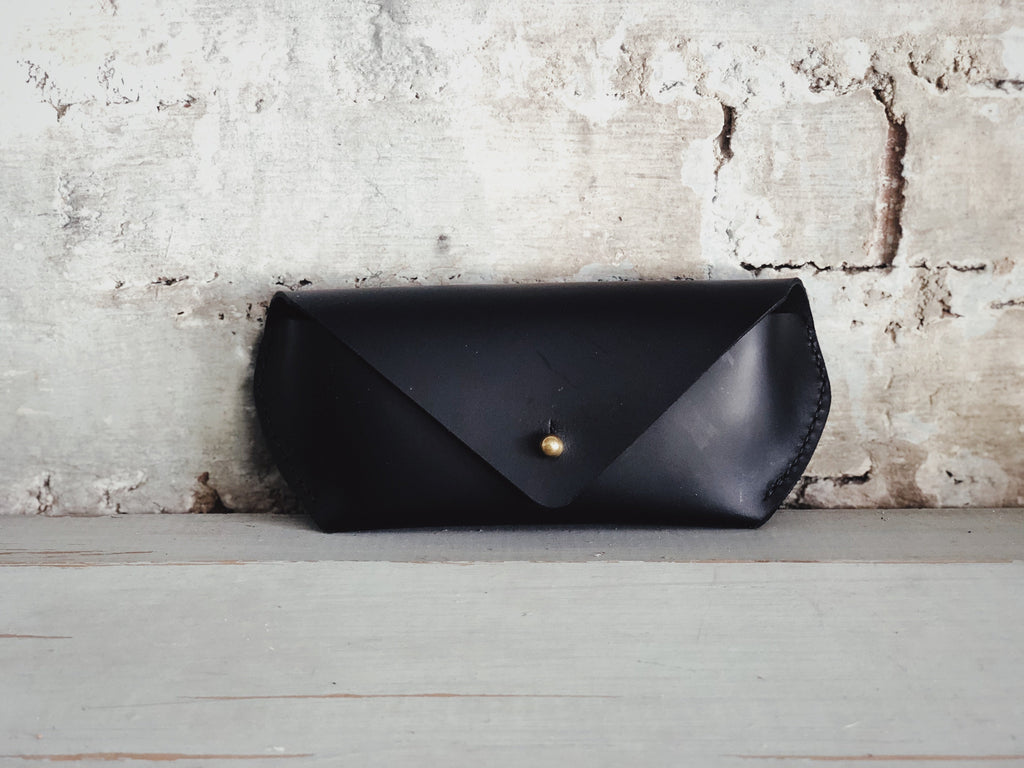 Estuche clásico para gafas de sol